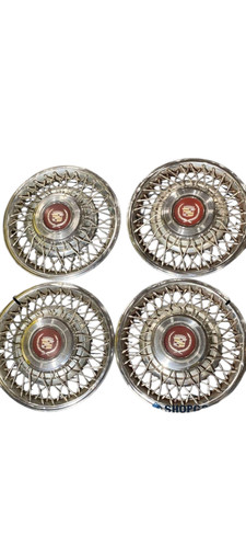 Cadillac logo oem hubcap - 14”,